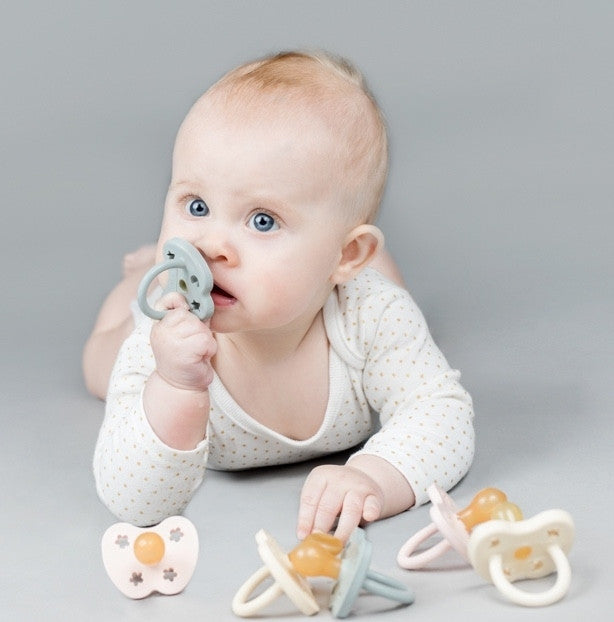Schnuller Baby Blue rund 0-3 Mon. - von hevea