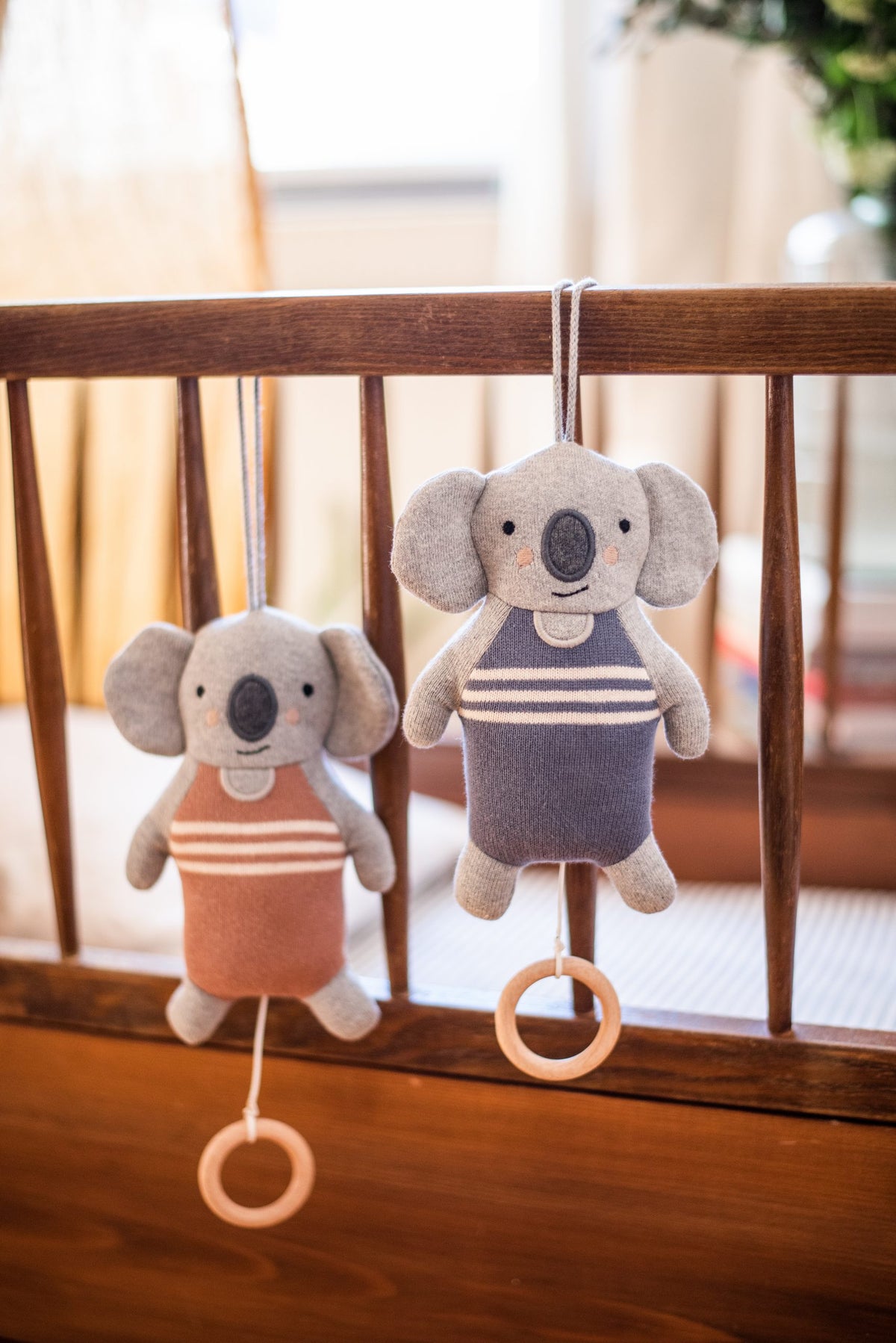 Strickspieluhr Koala, blau - von ava&yves