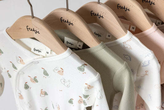 Jumper / Schlafanzug Pears natur - von feetje