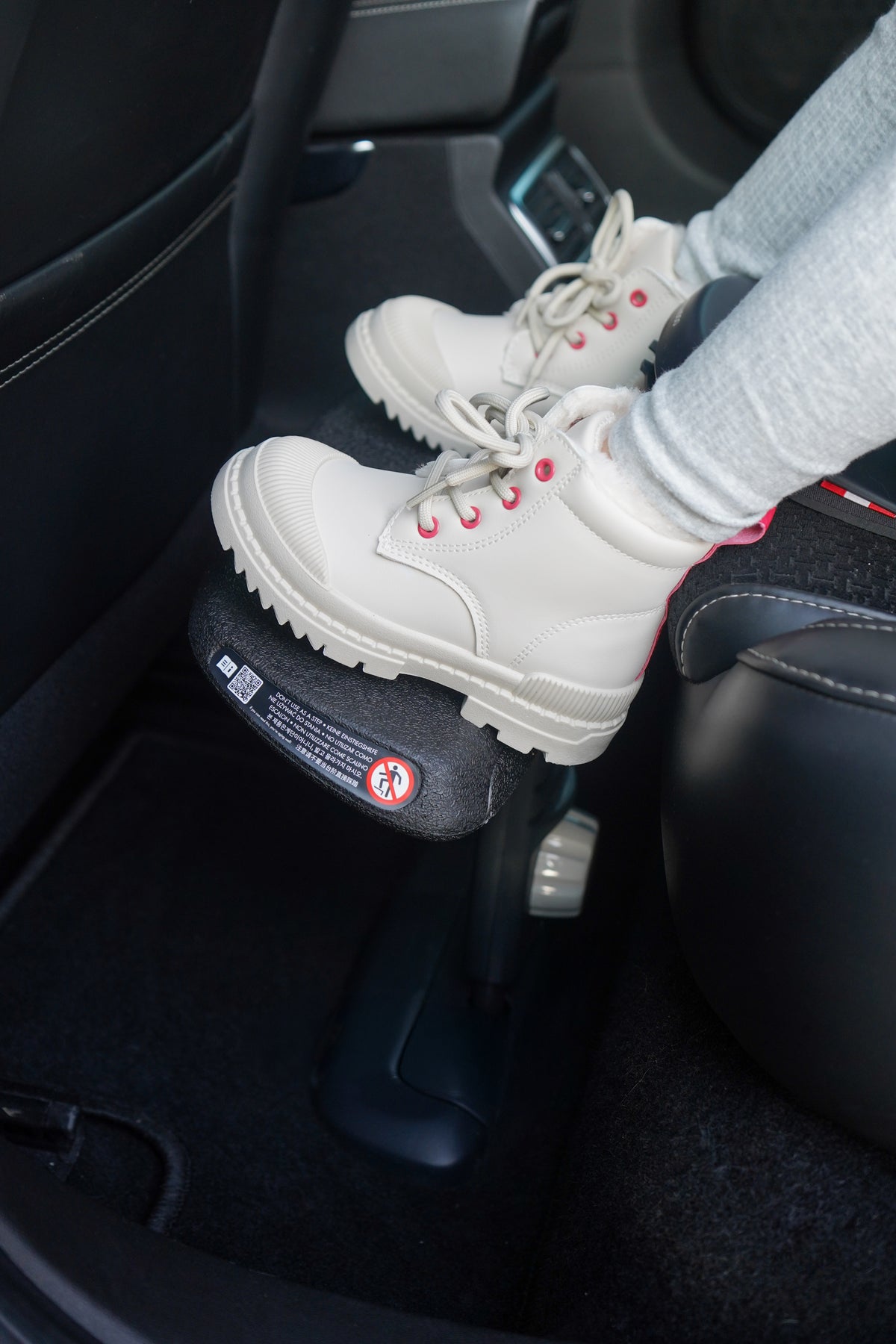 Universal Booster Footrest